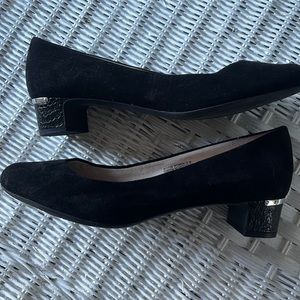 Rockport low heel pumpss